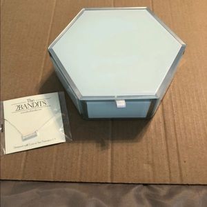 Swing design storage box and 2 bandits necklace